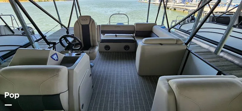 Slide: The Image of Harris HCX23 2023 - 15735798