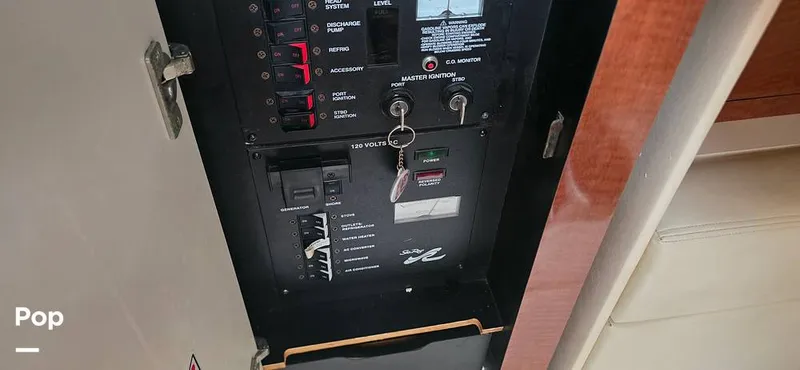 Slide: The Image of Sea Ray 320 Sundancer 2005 - 15879365