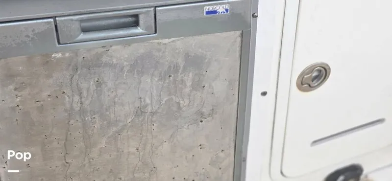 Slide: The Image of Sea Ray 320 Sundancer 2005 - 15879384