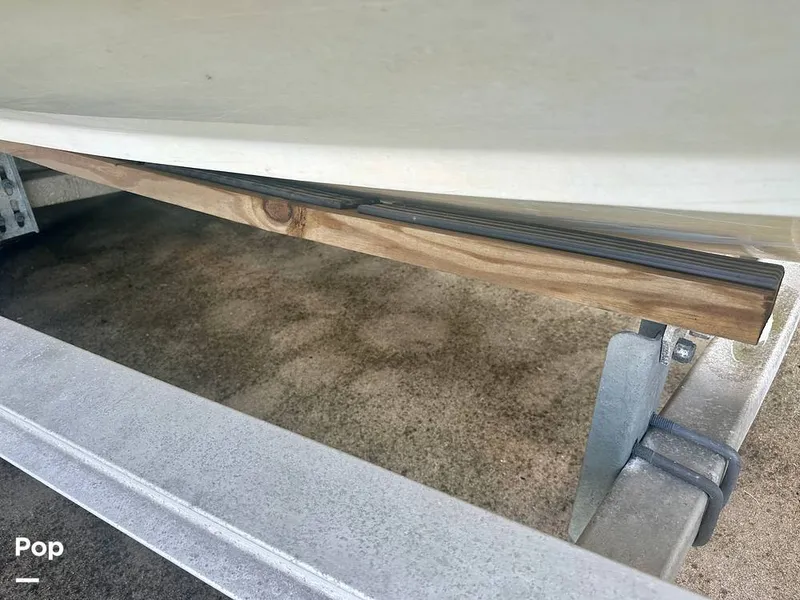 Slide: The Image of Boston Whaler 23 Conquest 2001 - 15791164