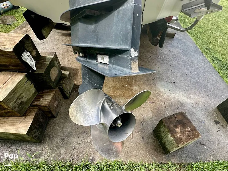 Slide: The Image of Boston Whaler 23 Conquest 2001 - 15790091