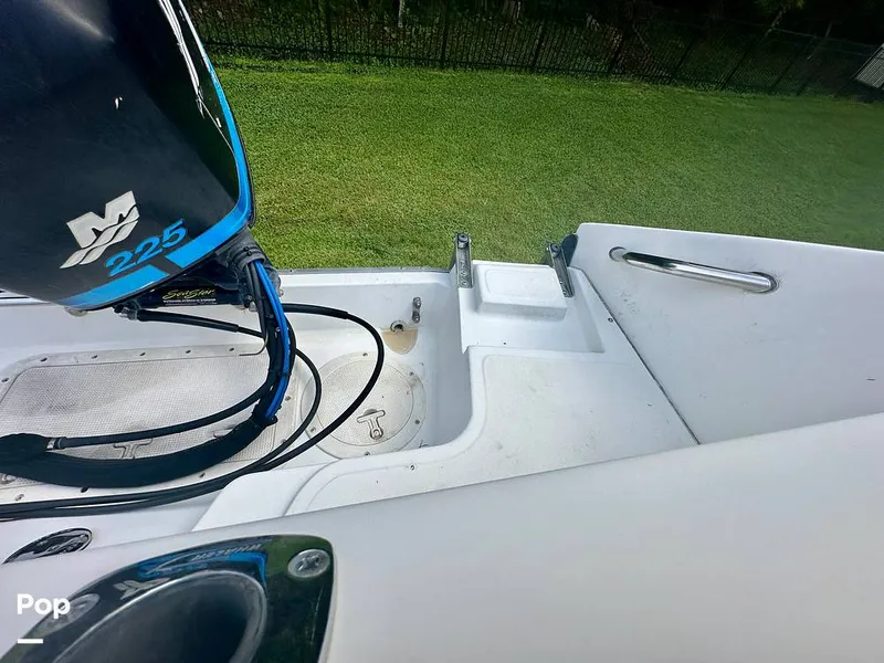 Slide: The Image of Boston Whaler 23 Conquest 2001 - 15791170