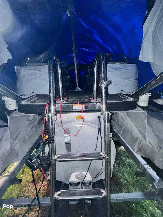 Slide: The Image of Manitou X-Plode 27 XT SHP 2019 - 15944231