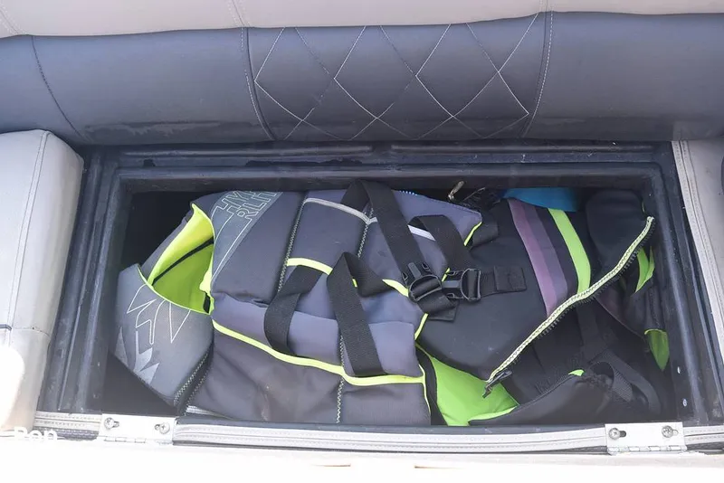 Slide: The Image of Silver Wave SW5 2410 L 2022 - 15779842