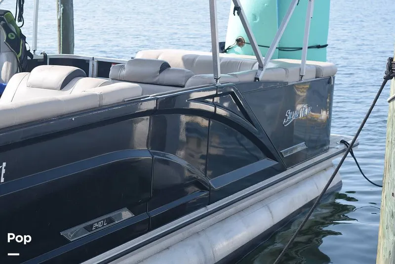 Slide: The Image of Silver Wave SW5 2410 L 2022 - 15779884