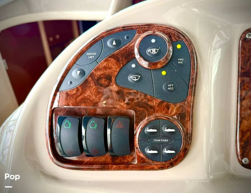 Slide: The Image of Sea Ray 300 Sundancer 2004 - 15820002