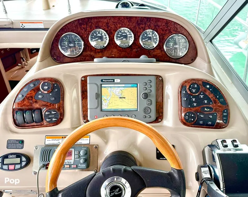 Slide: The Image of Sea Ray 300 Sundancer 2004 - 15820049