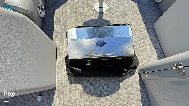 Slide: The Image of BBQ Grill - 15941768