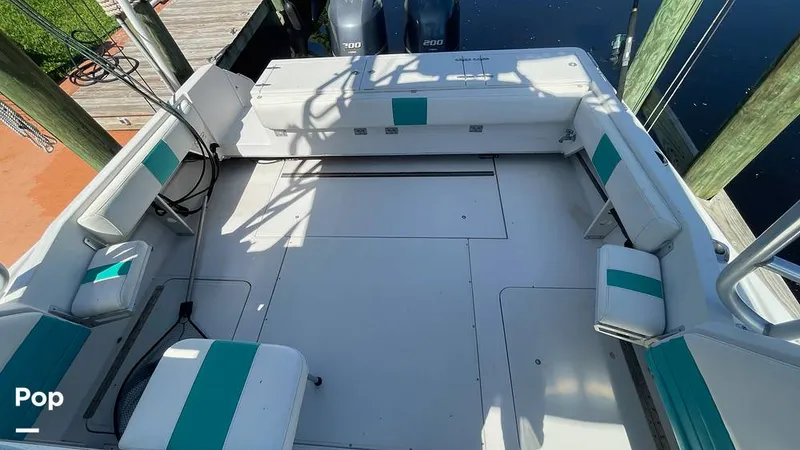 Slide: The Image of Large Cockpit, Removable Bench - 15785497