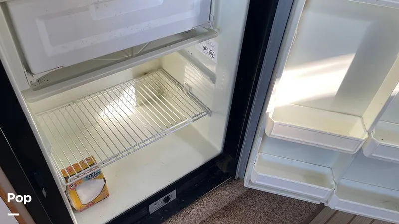 Slide: The Image of Sea Ray 370 Express Cruiser 1994 - 15892242