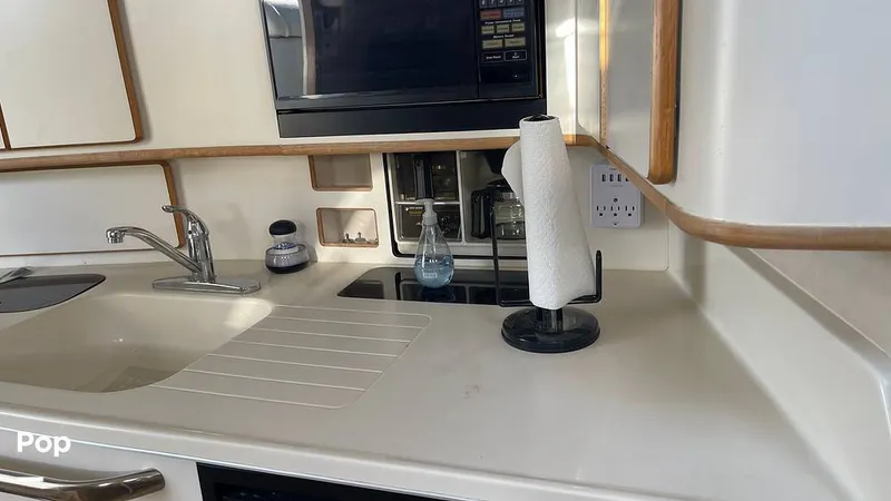 Slide: The Image of Sea Ray 370 Express Cruiser 1994 - 15892261