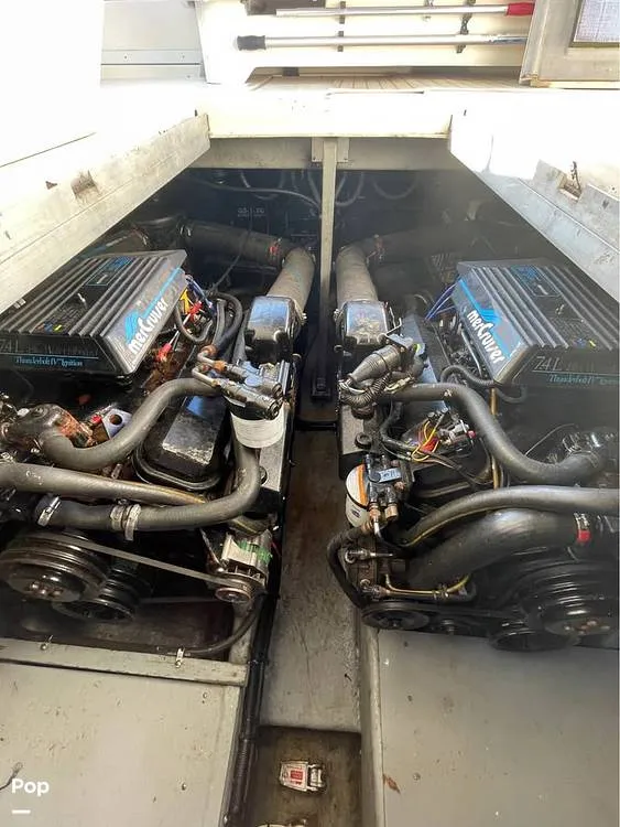 Slide: The Image of Sea Ray 370 Express Cruiser 1994 - 15755902