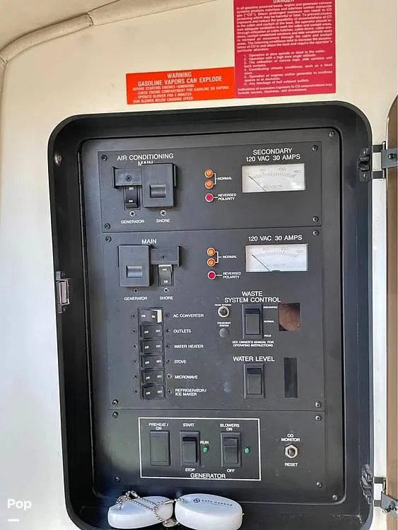 Slide: The Image of Sea Ray 370 Express Cruiser 1994 - 15755900