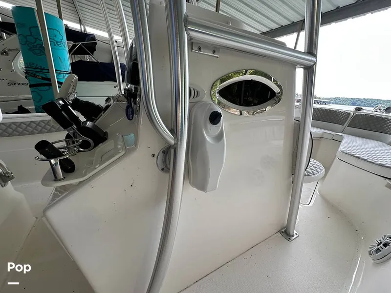 Slide: The Image of Sea Fox Commander 286 2010 - 15815185