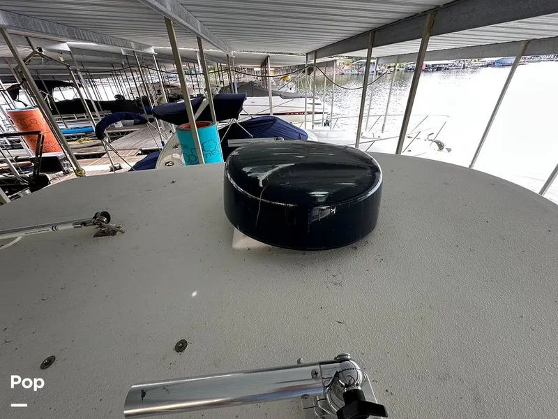 Slide: The Image of Sea Fox Commander 286 2010 - 15815196