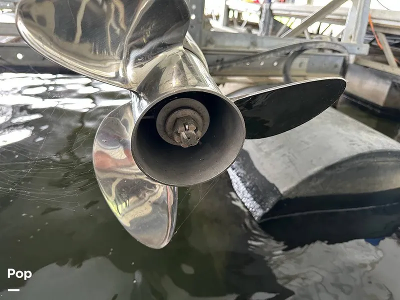 Slide: The Image of Sea Fox Commander 286 2010 - 15815232