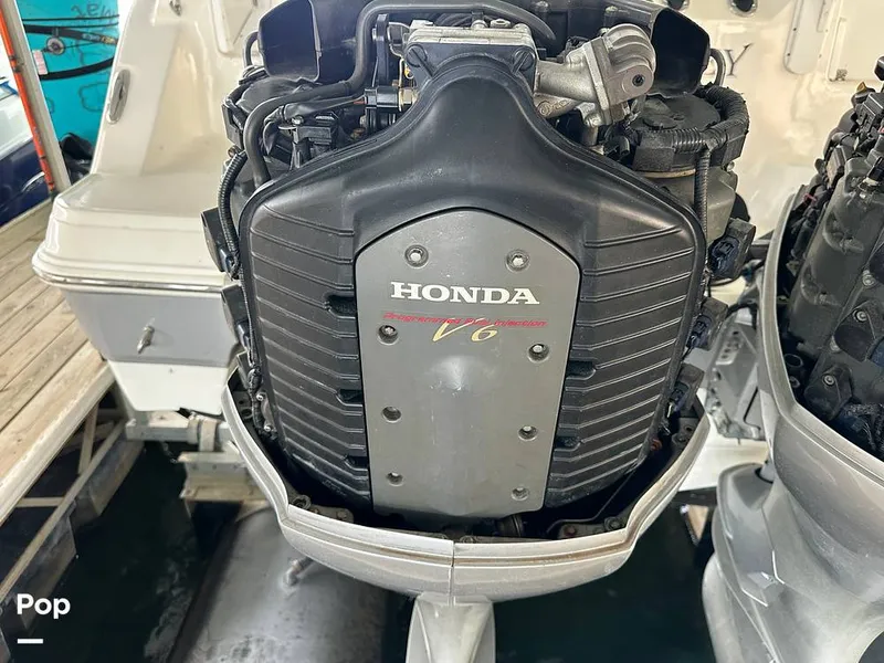 Slide: The Image of Sea Fox Commander 286 2010 - 15815252