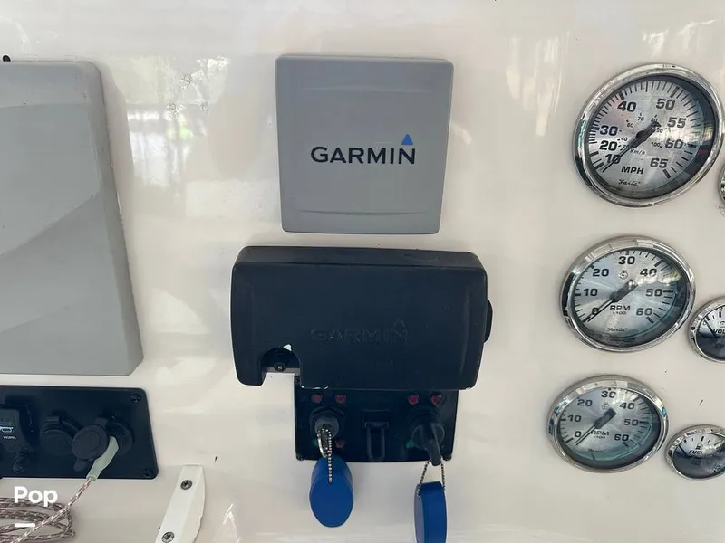 Slide: The Image of Sea Fox Commander 286 2010 - 15815014