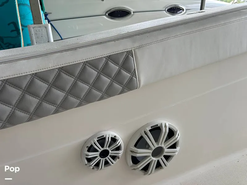 Slide: The Image of Sea Fox Commander 286 2010 - 15815034