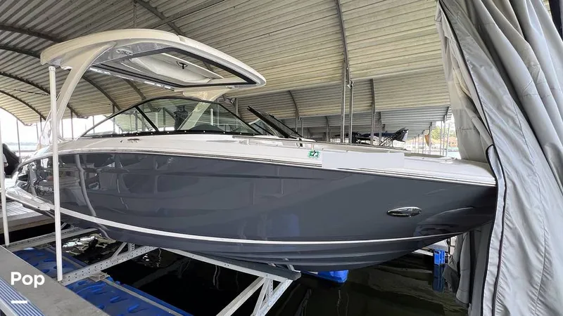 Slide: The Image of Regal 2800 2020 - 15770698