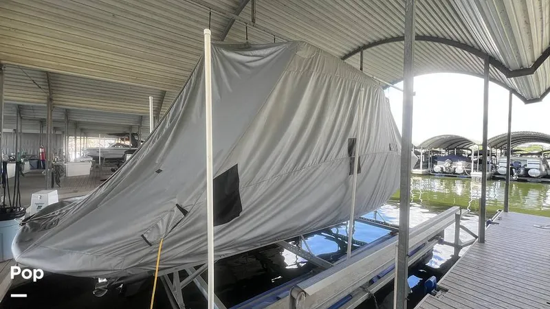 Slide: The Image of Regal 2800 2020 - 15770711