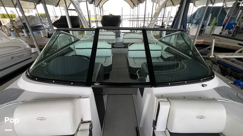 Slide: The Image of Regal 2800 2020 - 15770513