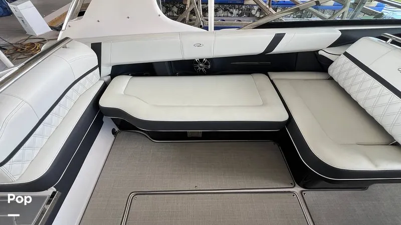 Slide: The Image of Regal 2800 2020 - 15770519