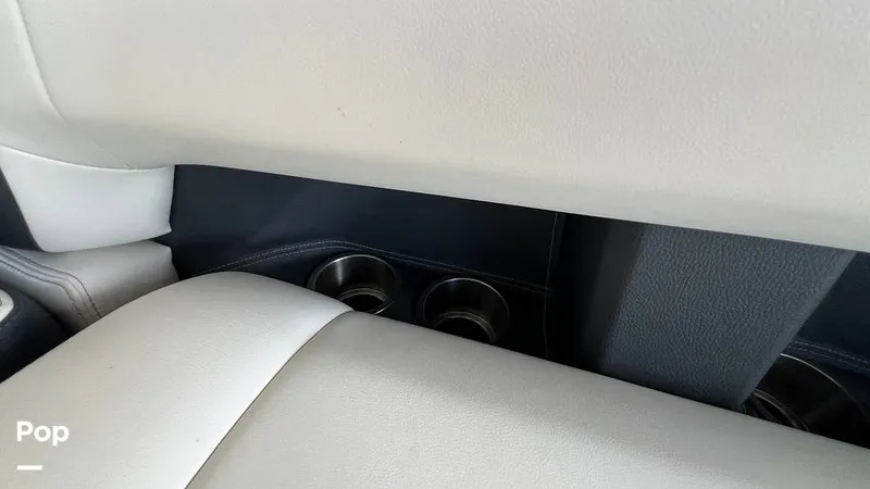 Slide: The Image of Regal 2800 2020 - 15770522