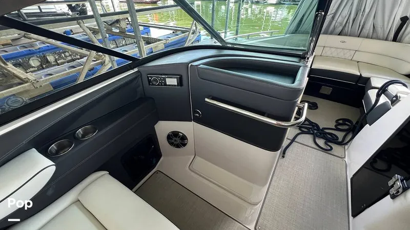 Slide: The Image of Regal 2800 2020 - 15770530