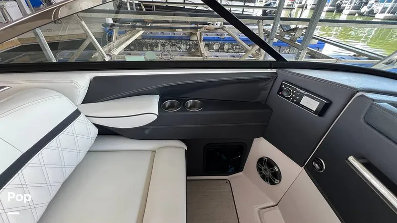 Slide: The Image of Regal 2800 2020 - 15770628