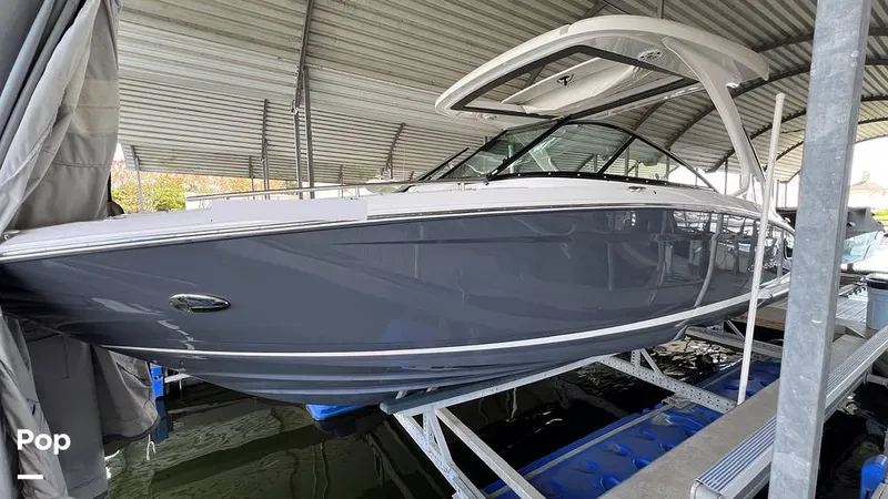 Slide: The Image of Regal 2800 2020 - 15770703