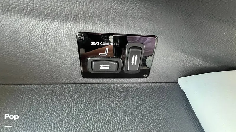 Slide: The Image of Regal 2800 2020 - 15770633