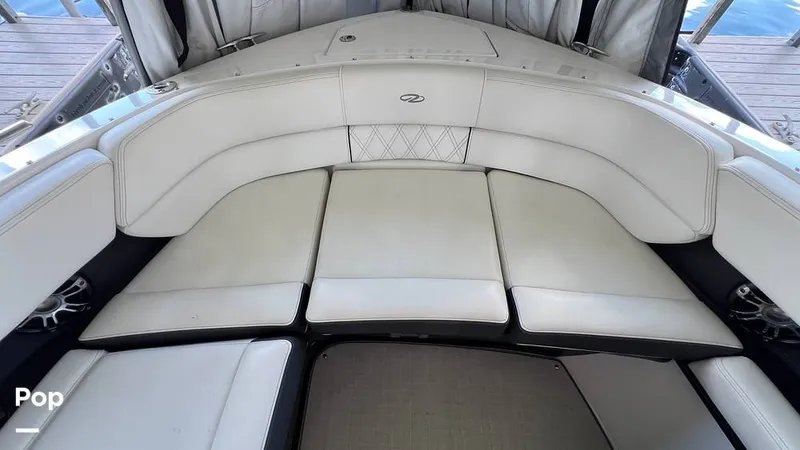 Slide: The Image of Regal 2800 2020 - 15770651