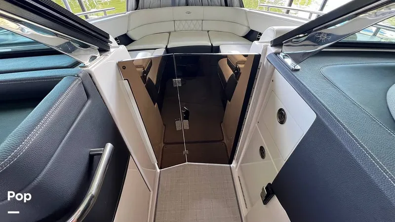 Slide: The Image of Regal 2800 2020 - 15770662