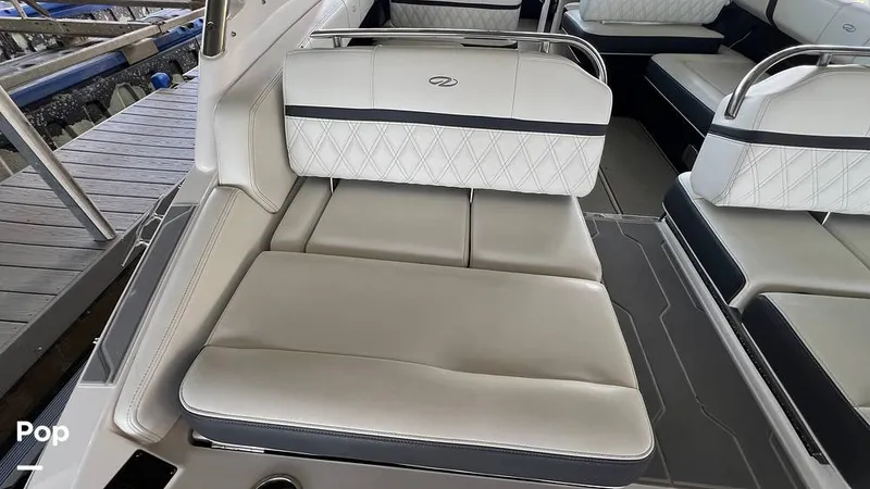 Slide: The Image of Regal 2800 2020 - 15770668