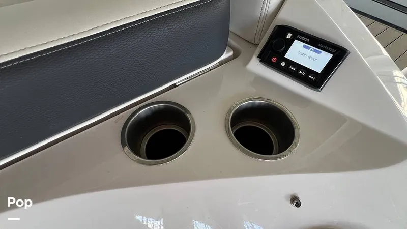 Slide: The Image of Regal 2800 2020 - 15770671