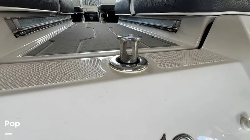 Slide: The Image of Regal 2800 2020 - 15770679