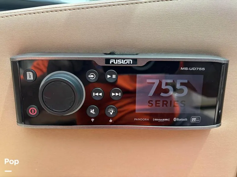 Slide: The Image of Regal 2800 2018 - 15749654