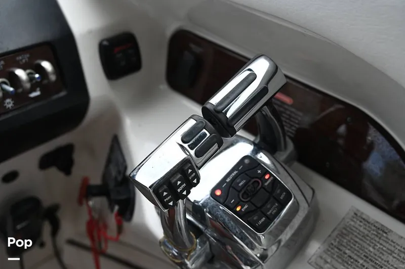 Slide: The Image of Sea Ray 300 SLX 2010 - 15835293