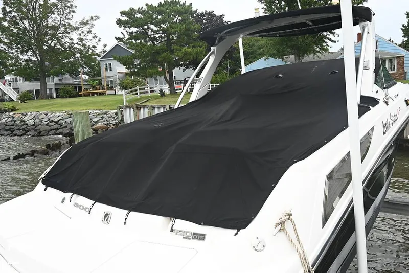 Slide: The Image of Sea Ray 300 SLX 2010 - 15835275