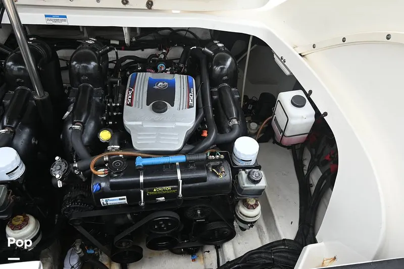 Slide: The Image of Sea Ray 300 SLX 2010 - 15835284