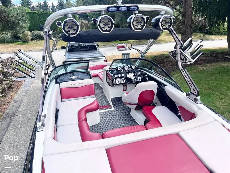 Slide: The Image of Wakeboard Racks - 15781004