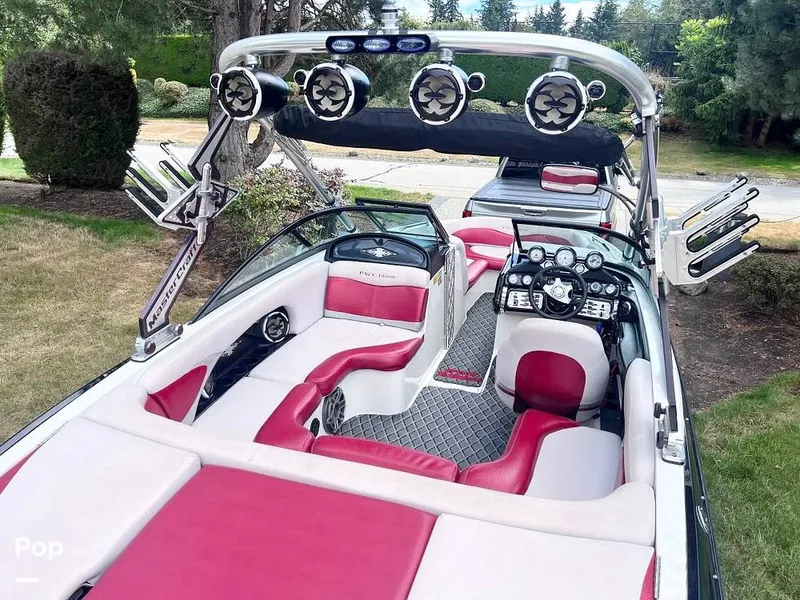 Slide: The Image of Tower Speakers - 15781005