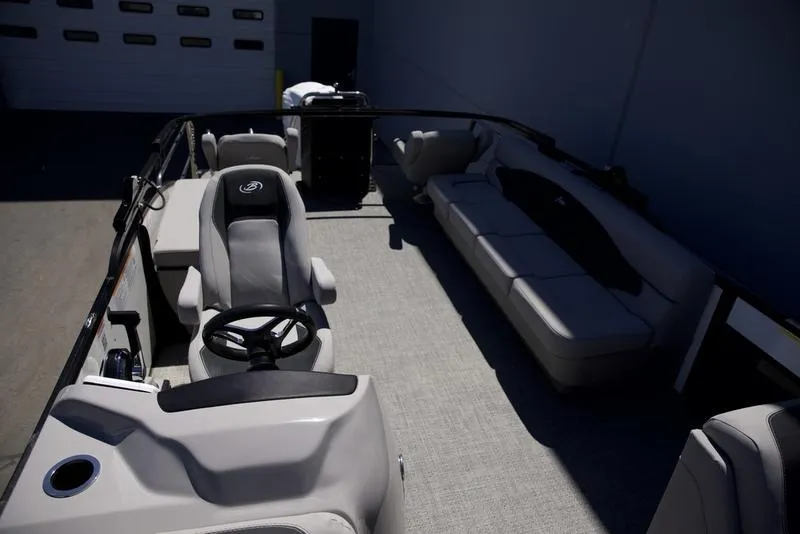 Slide: The Image of Barletta Boats ARIA A24CC 2025 - 12