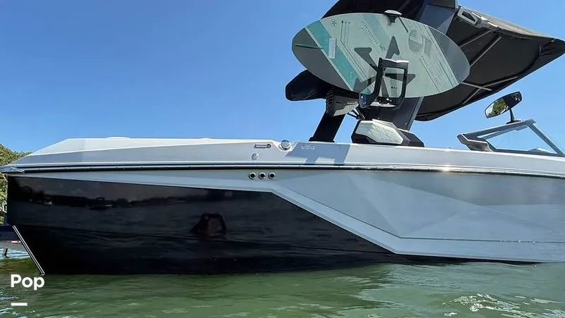 Slide: The Image of Nautique G23 2022 - 15754092