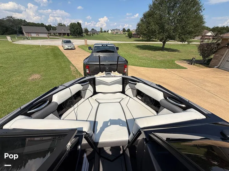 Slide: The Image of Supreme S220 2023 - 15816368