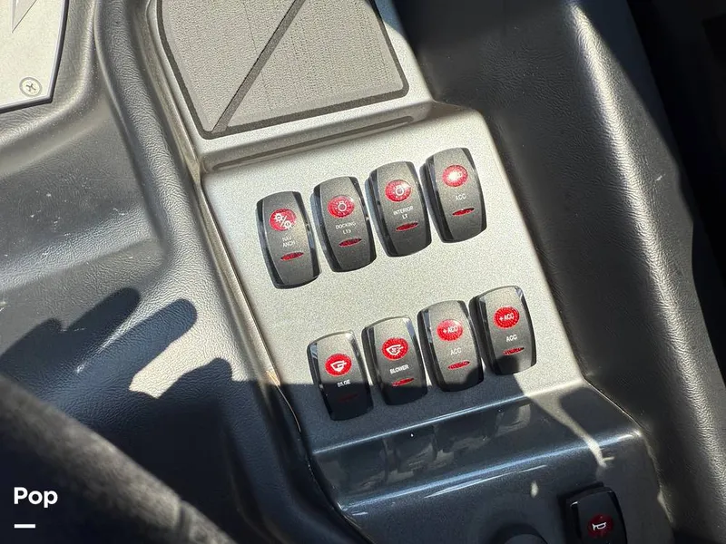 Slide: The Image of Supreme S220 2023 - 15816418