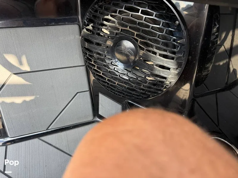 Slide: The Image of Supreme S220 2023 - 15816419