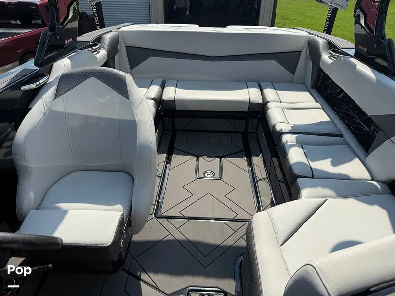 Slide: The Image of Supreme S220 2023 - 15816361