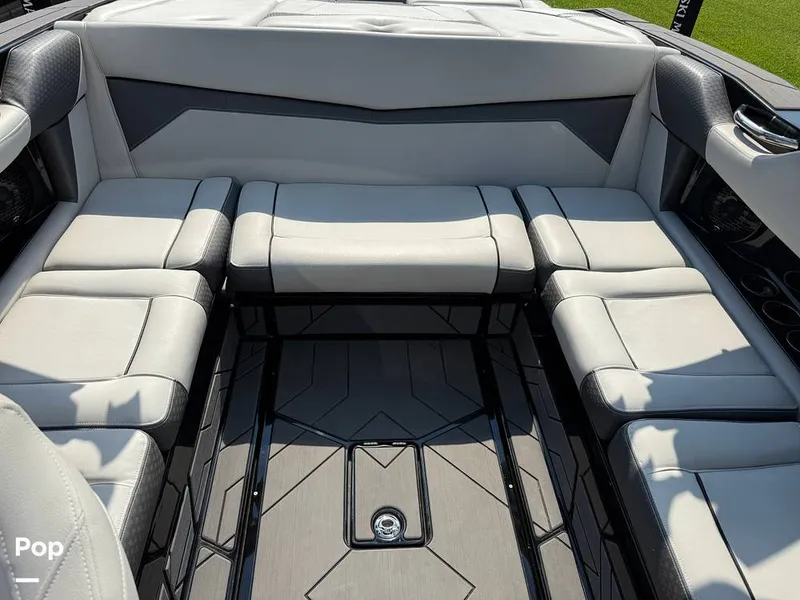 Slide: The Image of Supreme S220 2023 - 15816363